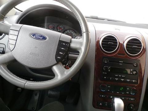 2007 FORD FREESTYLE 4 DOOR SUV, 3