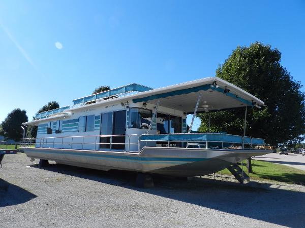 1989 Sumerset 16' x 65' Houseboat
