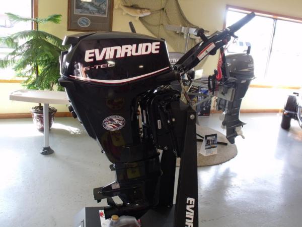 2014 EVINRUDE E-tec E25DTL Engine and Engine Accessories