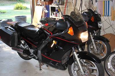 Kawasaki : Other 2 x 1993 kawasaki zg 1000 concours 1 is fully functional and the other for parts