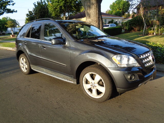 Mercedes-Benz : M-Class RWD 4dr ML35 2011 ml 350 low miles priced to sell