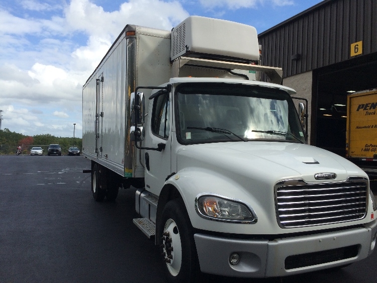 2011 Freightliner Business Class M2 106