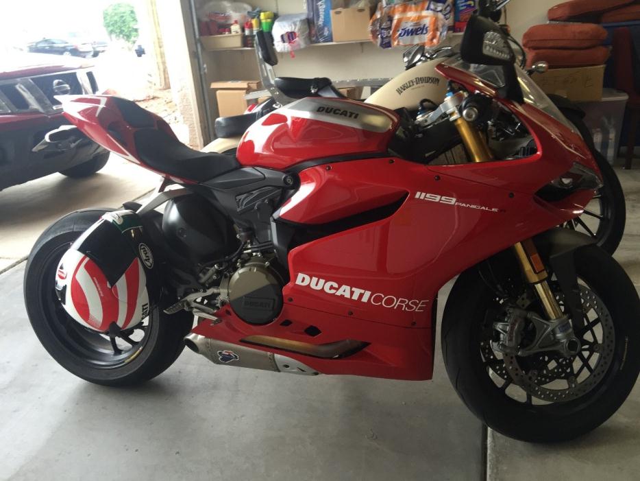 2013 Ducati Superbike 1199 PANIGALE R