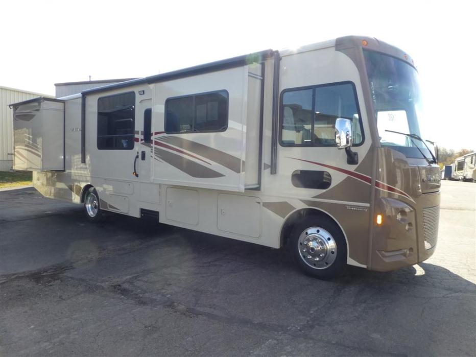 2015 Winnebago Journey 40R