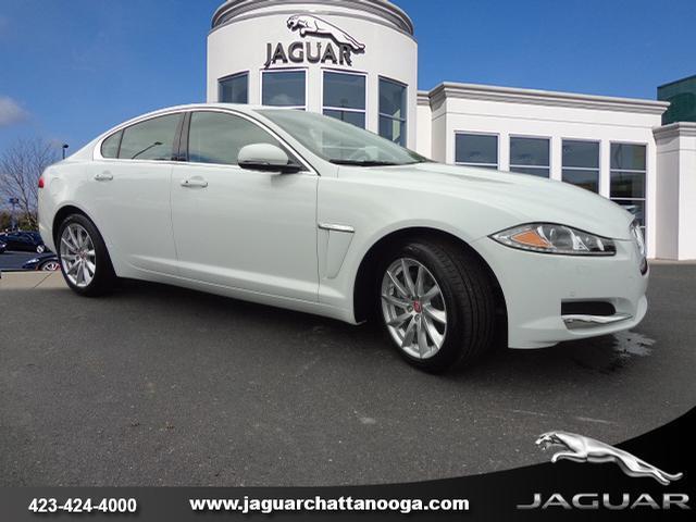 Jaguar : XF 2.0T Premium DEMO SALE PREMIUM