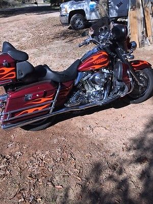 Harley-Davidson : Touring Harley davidson ultra classic