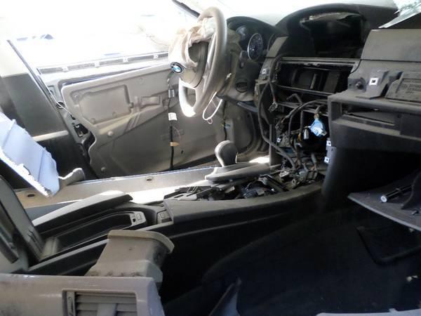 Parting out BMW 530i 2006, 1
