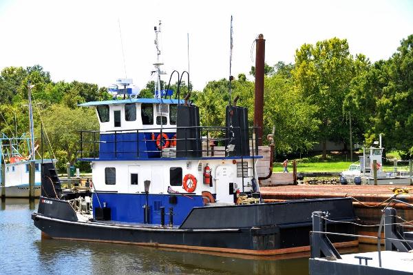 1999 Master Marine 40 Push Boat