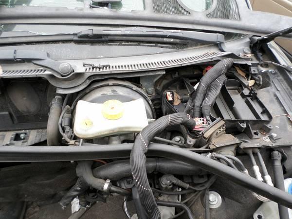 Parting out Audi A4 Convertible 2004, 3