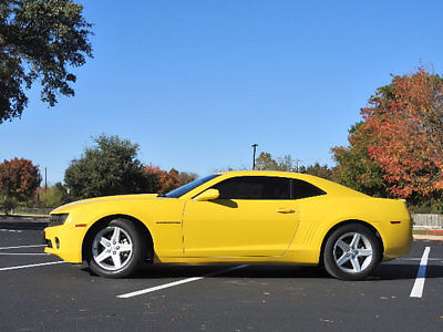 Chevrolet : Camaro 2dr Coupe 1LT 2 dr coupe 1 lt chevrolet camero low miles automatic gasoline 3.6 l v 6 cyl rally ye