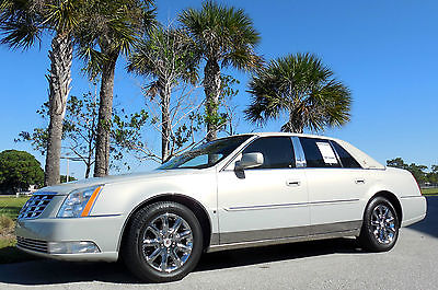 Cadillac : DTS 80K MILES! FULLY SERVICED AND SPOTLESS!  FLORIDA CARFAX CERTIFIED LUXURY~RUST/ACCIDENT FREE~HEATED-COOLED LEATHER~