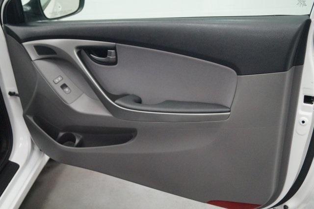 2014 Hyundai Elantra 2D Coupe Base, 3