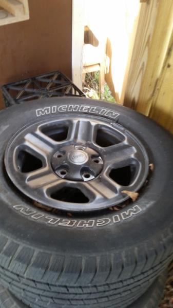 wheels and tires for a jeep wrangler 2008, 0