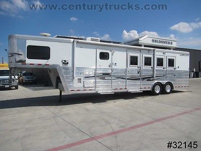 Bloomer 4 horse slant 10' SW Duster conversion living quarters trailer stud wall