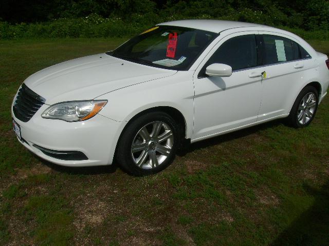 2013 Chrysler 200