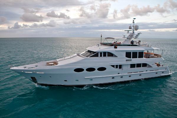 2002 Intermarine Tri-Deck M/Y