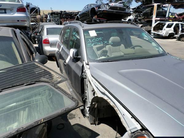 Parting out BMW X3 2005, 2