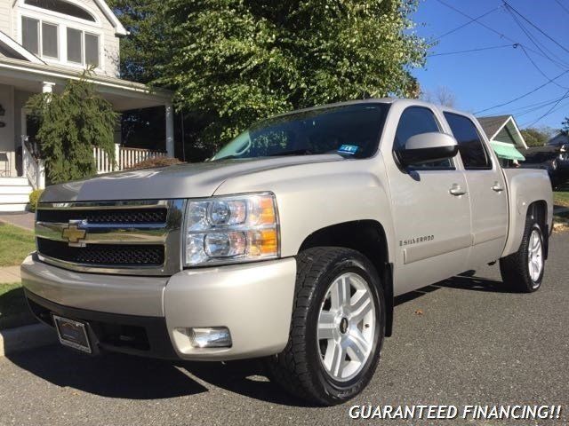 Chevrolet : Silverado 1500 LTZ LTZ 5.3L CD 4X4 Locking/Limited Slip Differential Tow Hooks Tow Hitch Fog Lamps