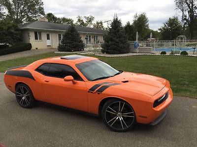Dodge : Challenger RT Classic 2012 dodge challenger r t classic coupe 2 door 5.7 l v 8 hemi may trade