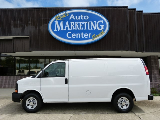 2010 Chevrolet Express G2500