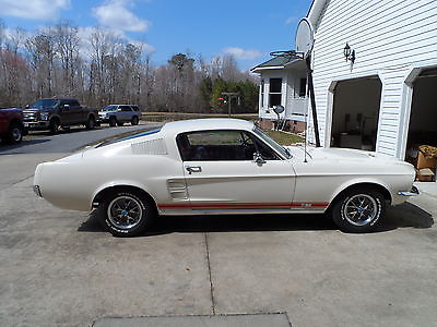 Ford : Mustang GT S CODE FORD MUSTANG GT FASTBACK S CODE