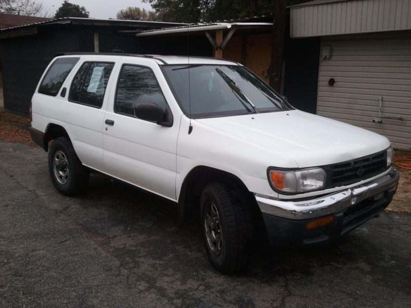 1998 Nissan Pathfinder`