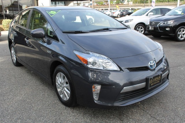 2013 Toyota Prius Plug-in Massapequa Park, NY