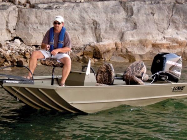 2015 LOWE BOATS Hunting Roughneck 1756 SC