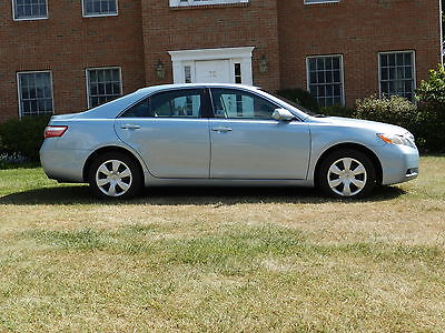 Toyota : Camry LE 2009 toyota camry le sedan 4 door 2.4 l low miles must see