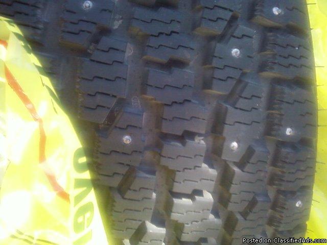 ***SIZE 16 STUDDED TIRES*** Used only for 2 months