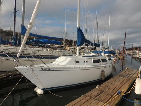 1982 Islander Yachts Bahama