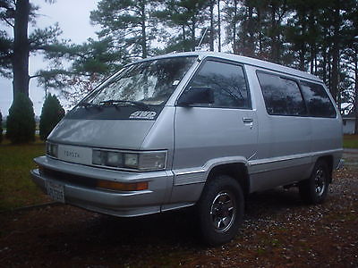 Toyota : Other LE 1987 4 x 4 toyota le van 5 spd hi lo locking hubs lots of work done with receipts