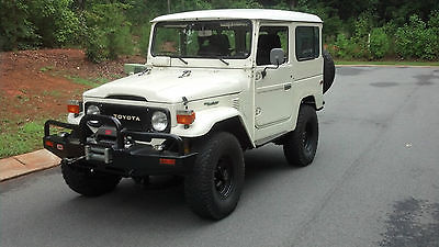 Toyota : Land Cruiser Black/ Grey 1979 fj 40 fully loaded and then some from the creators of the icon