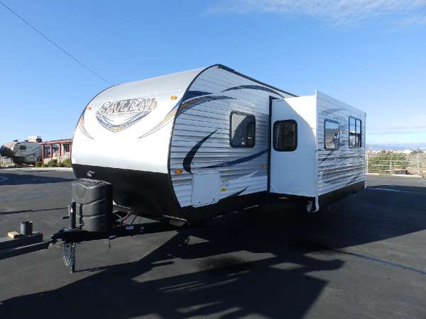 2016  Forest River  Salem 27 TDSS  1 SLIDE  POWER PACKAGE  REAR TRIPLE ELECTRIC BUNK BEDS  SOLID SURFACE COUNTERTOPS  SOFA SLEEPER  SLEEPS 8