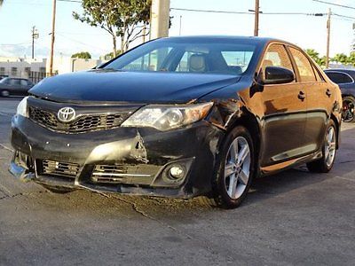 Toyota : Camry SE  2013 toyota camry se wrecked rebuilder loaded leather perfect project l k