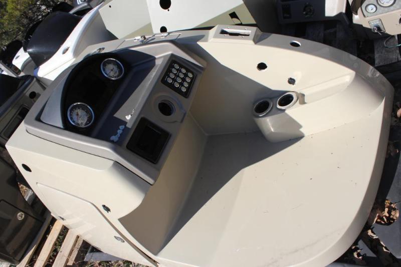 INFINITY PONTOON BOAT CONSOLE, 0