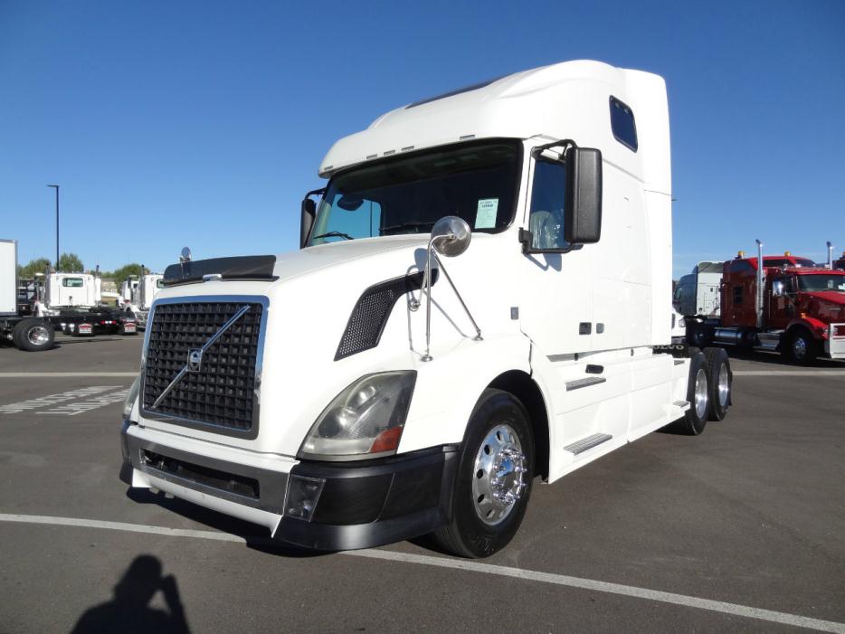 2008 Volvo Vnl64t670