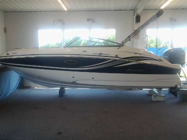 2015 HURRICANE BOATS SD 2200 DC OB