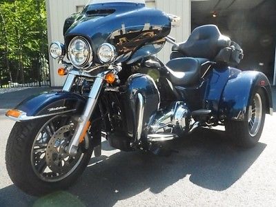 Harley-Davidson : Touring 2014 harley tri glide high out put 103 only 282 miles two tone pearl blue black