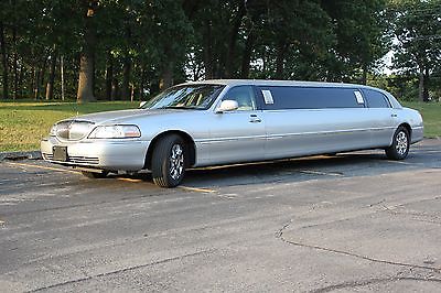 Lincoln : Town Car Krystal Coach 2006 lincoln town car limousine by krystal coach