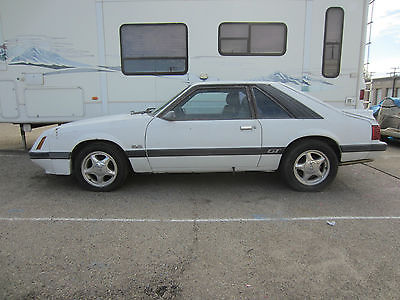 Ford : Mustang GT 1986 ford mustang gt hatchback 5 speed