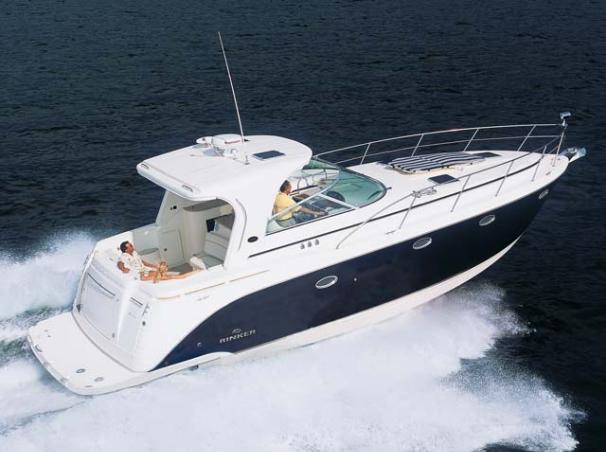 2005 Rinker 410 Express Cruiser