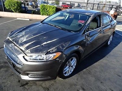 Ford : Fusion SE 2016 ford fusion se salvage wrecked repairable very economical fixer project