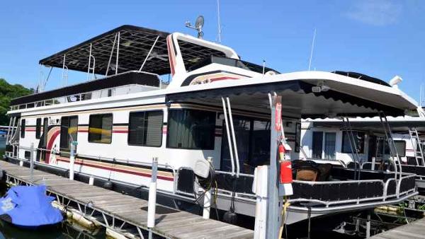 1996 Lakeview 16 x 65 Houseboat