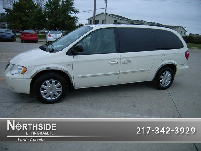 2007 Chrysler Town & Country Touring Effingham, IL
