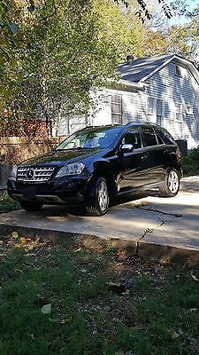 Mercedes-Benz : M-Class Mercedes Suv ML350 excellent condition