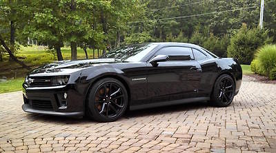 Chevrolet : Camaro ZL1 Camaro ZL1 - Mint Condition Low Miles - Automatic 580hp 6.2L Supercharged