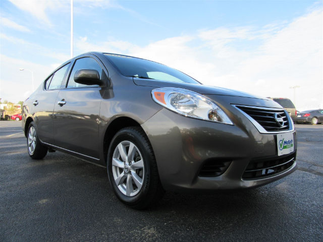 2014 Nissan Versa Hiawatha, IA