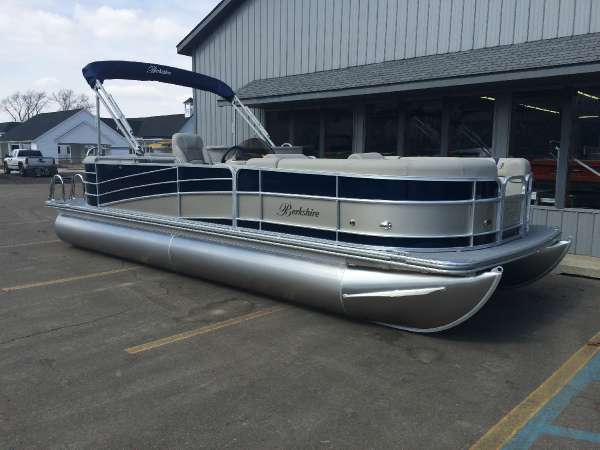 2015 Berkshire Pontoons STS 250E