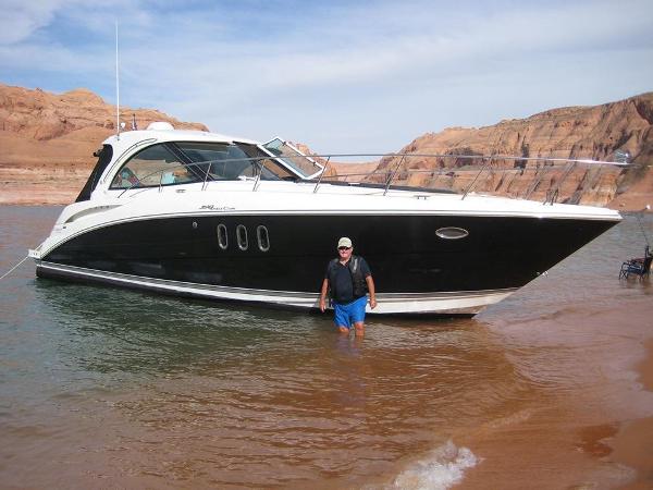 2008 Cruisers Yachts 39 Sport Coupe
